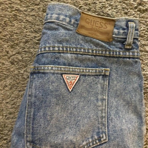 Guess button up jorts - Picture 2 of 4